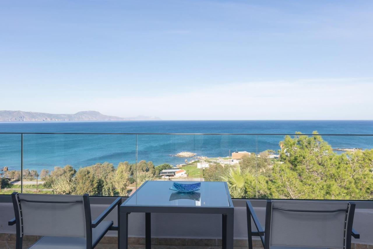 Pietra Di Mare Aparthotel Petres  Bagian luar foto